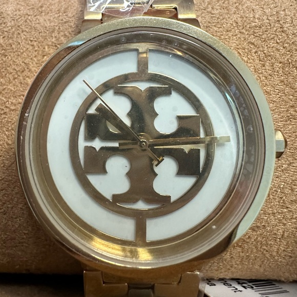 Tory Burch Reva White Dial Gold Tone Stainless Steel Quartz Ladies Watch NWT - Picture 6 of 6